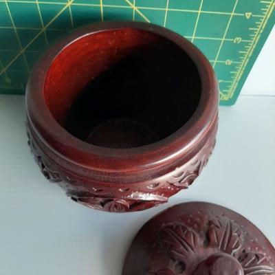 Vintage Resin   (LOT 119)
