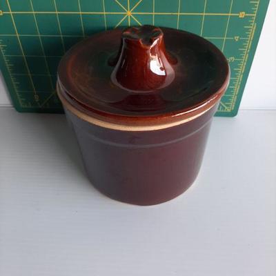 Vintage jar   (LOT 121)