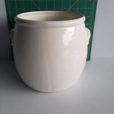 Vintage cookie jar   (LOT 135)