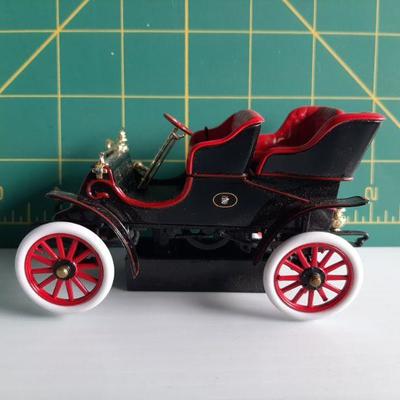 Vinage die cast   (LOT 136)