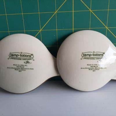 Vintage Ovenware   (LOT 139)