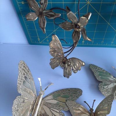 Vintage Butterflies   (LOT 149)