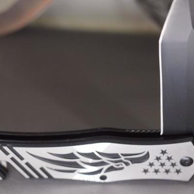 2 Lock Blade Knives  62