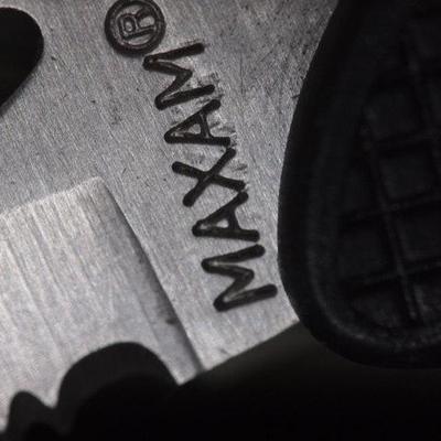 2 Lock Blade Knives  66