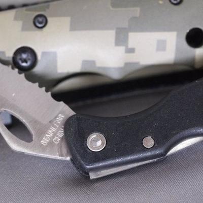 2 Lock Blade Knives  66