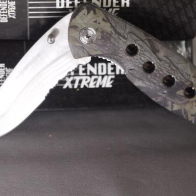 2 Lock Blade Knives  72