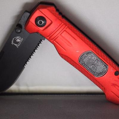 1 Lock Blade Knife  74