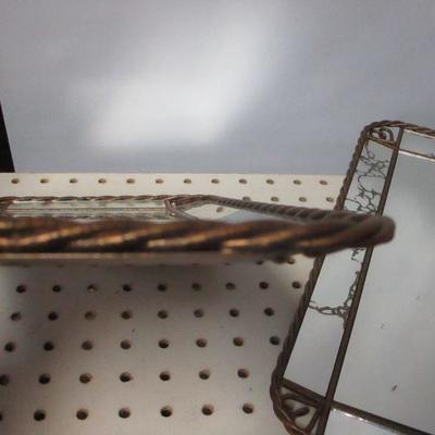Lot 10 - Decorative Home Decor Items 