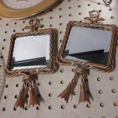 Lot 10 - Decorative Home Decor Items 