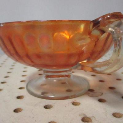 Lot 25 - Carnival Glass Dish