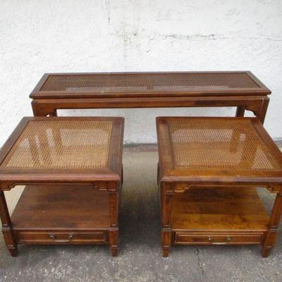 Lot 33 - Ethan Allen Furniture 