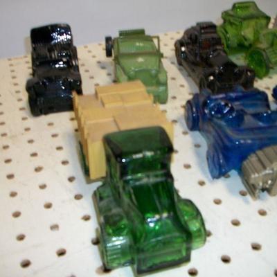 Lot 35 - Avon Cars