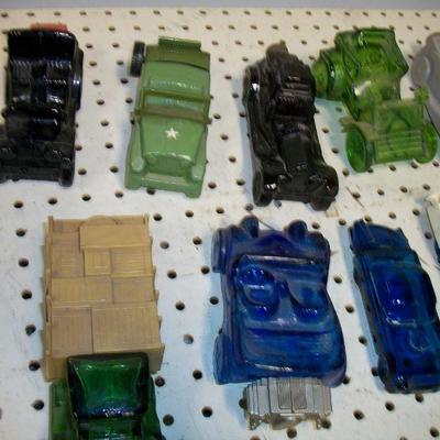Lot 35 - Avon Cars