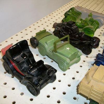 Lot 35 - Avon Cars