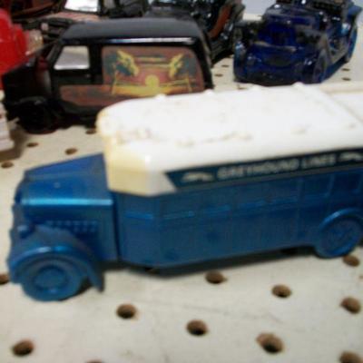 Lot 40 - Avon Cars