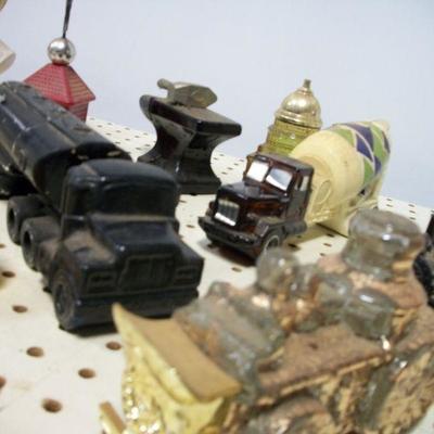 Lot 50 - Avon Bottles