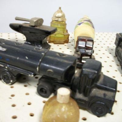 Lot 50 - Avon Bottles
