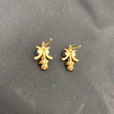 .26. Vintage Fleur de Lis Ruby & Diamond Earrings