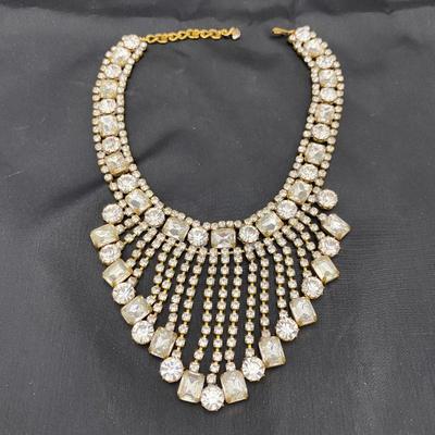 .52. Art Deco Czech Glass Necklace