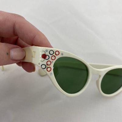 .76. Vintage Foster Grant Cat Eye Sunglasses