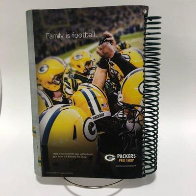 .107. Packers Paper Lot