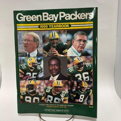.107. Packers Paper Lot