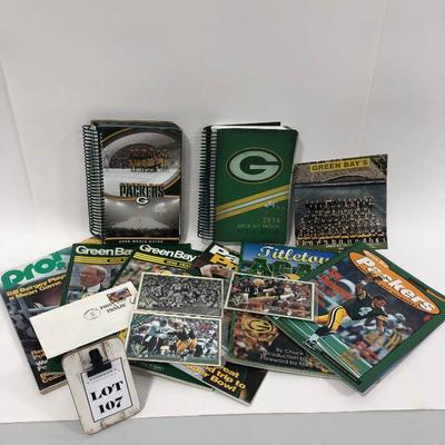 .107. Packers Paper Lot