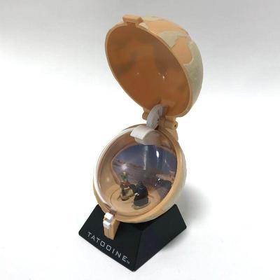 .112. Tatooine Globe Action Spinner