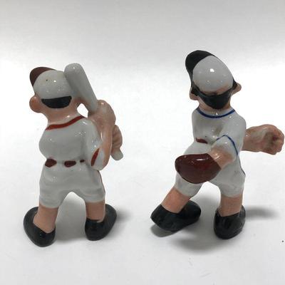 .114. Pitcher and Batter Japan Figures