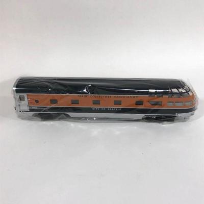 .119. NIB Lionel Train Cars