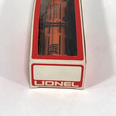 .120. Two Vintage Lionel Train Cars