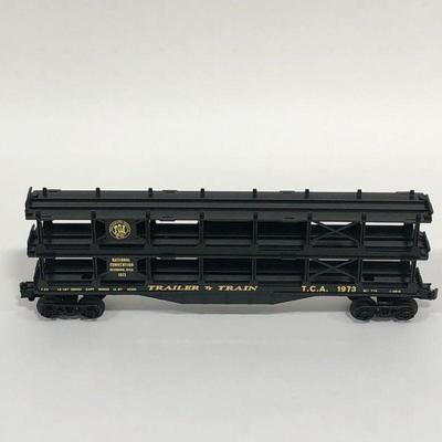 .121. Lionel Auto Carrier Car
