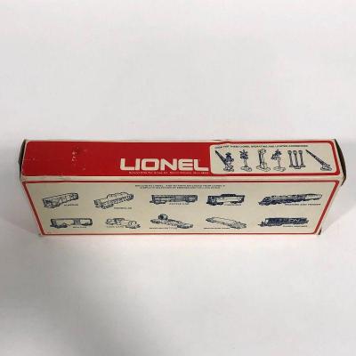 .121. Lionel Auto Carrier Car