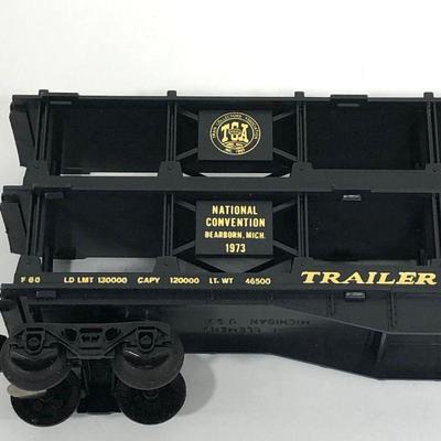 .121. Lionel Auto Carrier Car