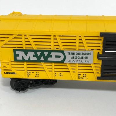 .122. Vintage Lionel Train Cars, Coors