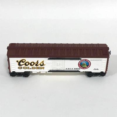 .122. Vintage Lionel Train Cars, Coors
