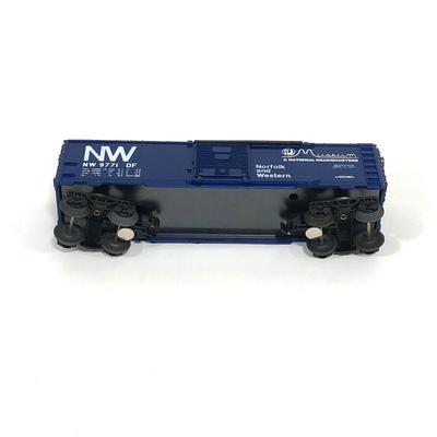 .123. Two Vintage Lionel Cars
