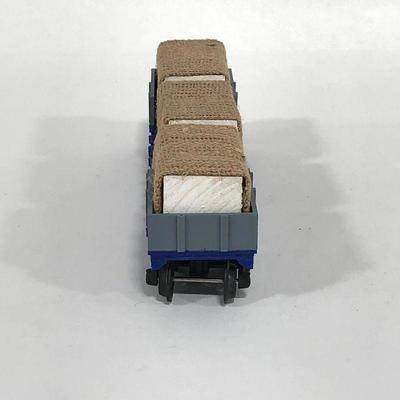 .124. Two K-Line Electric Train Cars