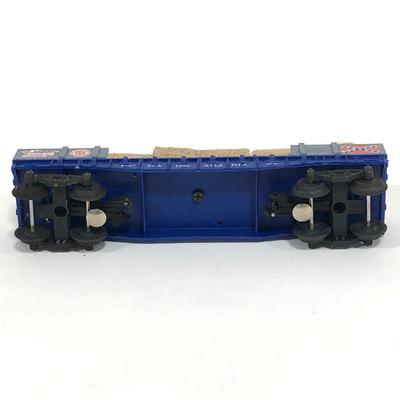 .124. Two K-Line Electric Train Cars