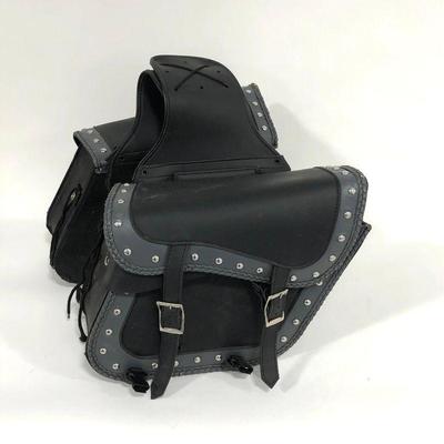 .135. Leather Dual Slant Saddle Bags
