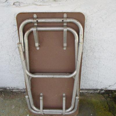 Lot 55 - Knot Tying Table