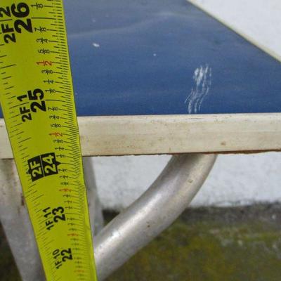 Lot 55 - Knot Tying Table
