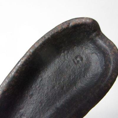 Lot 66 - Boot Jack The American Bull Dog Cast Iron Gun Western Cowboy
