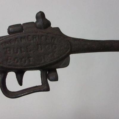 Lot 66 - Boot Jack The American Bull Dog Cast Iron Gun Western Cowboy