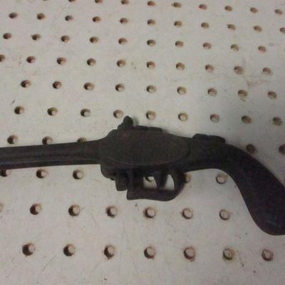 Lot 66 - Boot Jack The American Bull Dog Cast Iron Gun Western Cowboy