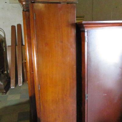 Lot 70 - 3 Piece Cabinet 81' x 67'