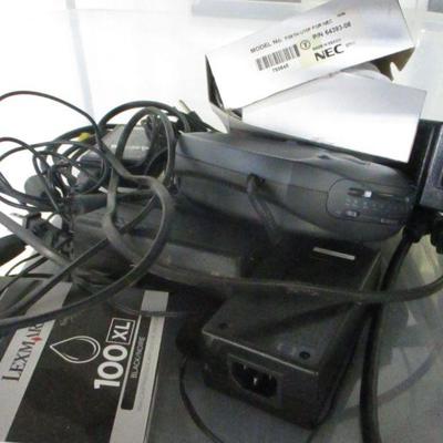 Lot 82 - Electronics 