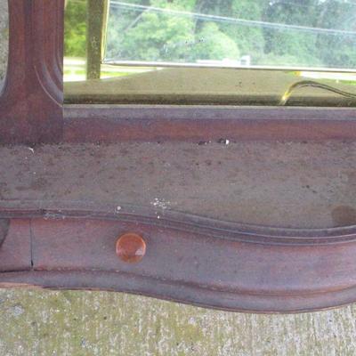 Lot 84 - Mirror 29" x 28: