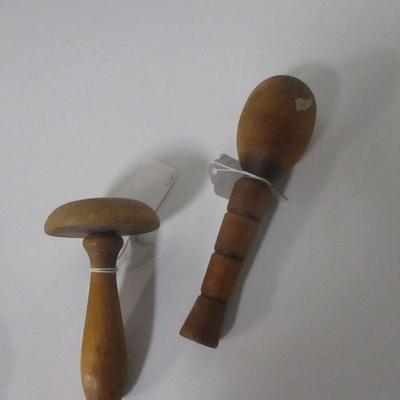 Lot 93 - Set of Vintage Wooden Kitchen Utensil Items