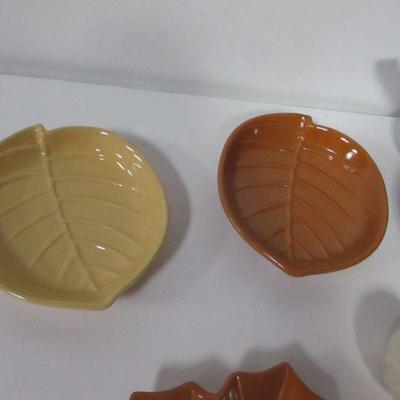 Lot 98 - Home Decor Items